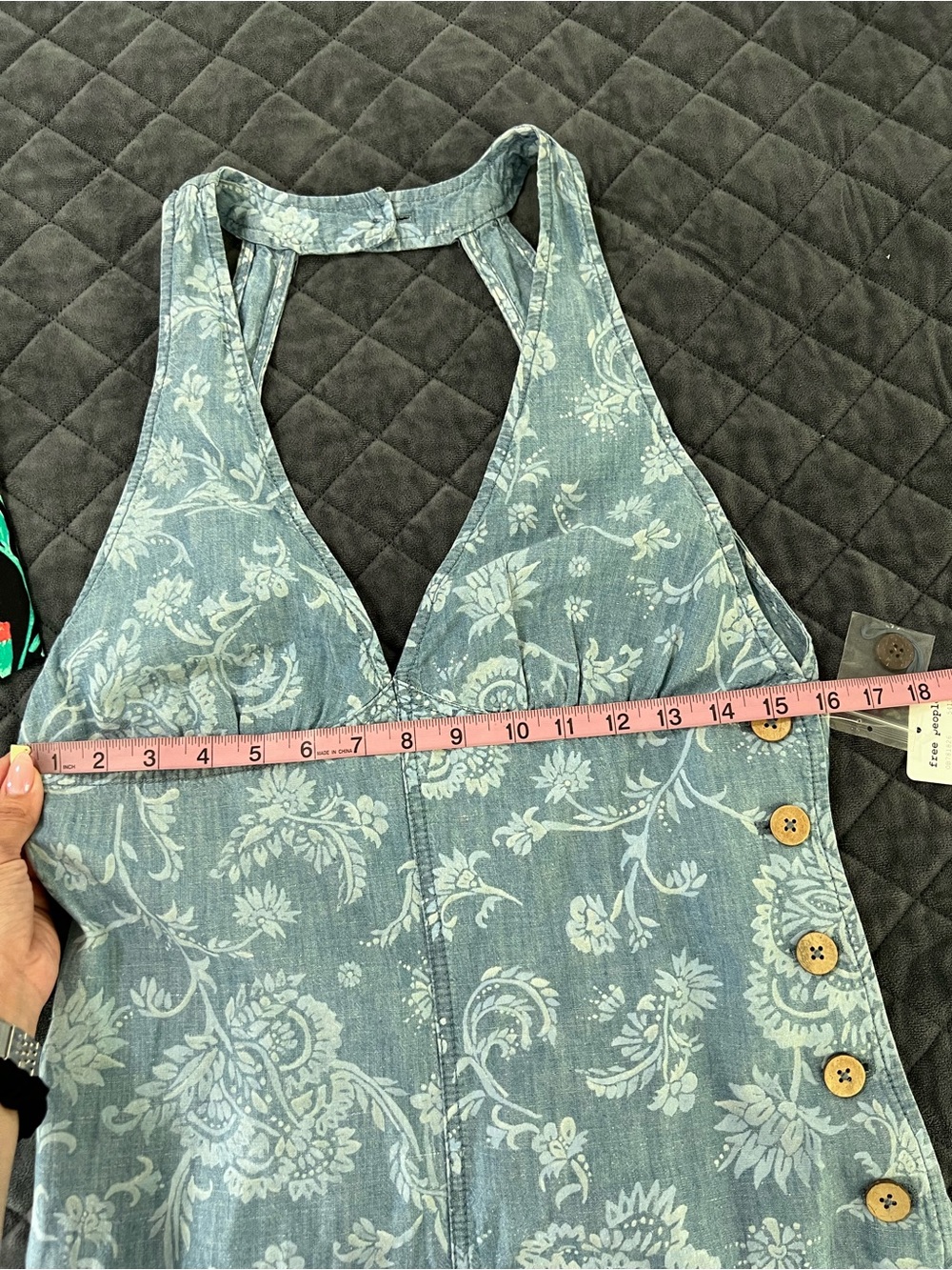 Free People Dance All Night Jumpsuit Women’s Size 6 Floral Denim Flare B1 - Picture 6 of 12